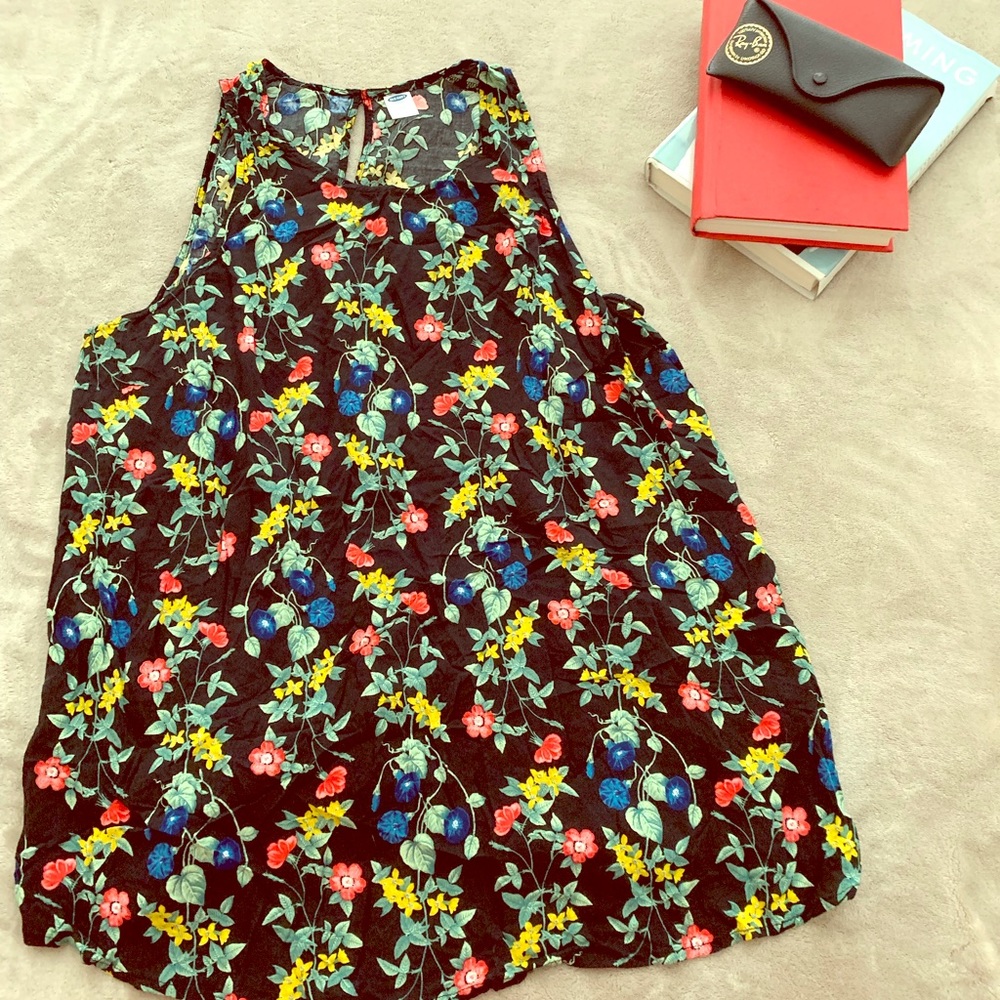 OLD NAVY Sleeveless Floral Top